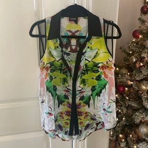 Like new shirt no rips or stains